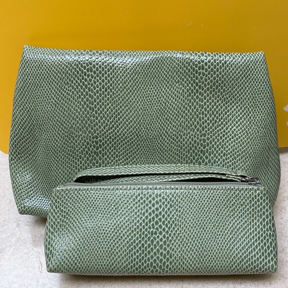 Clinique faux snake bag set - Picture 1 of 5